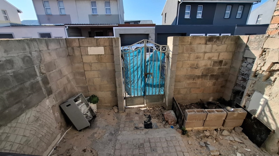 2 Bedroom Property for Sale in Woodlands Western Cape